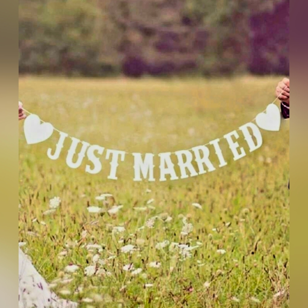 White 'Just Married' Banner